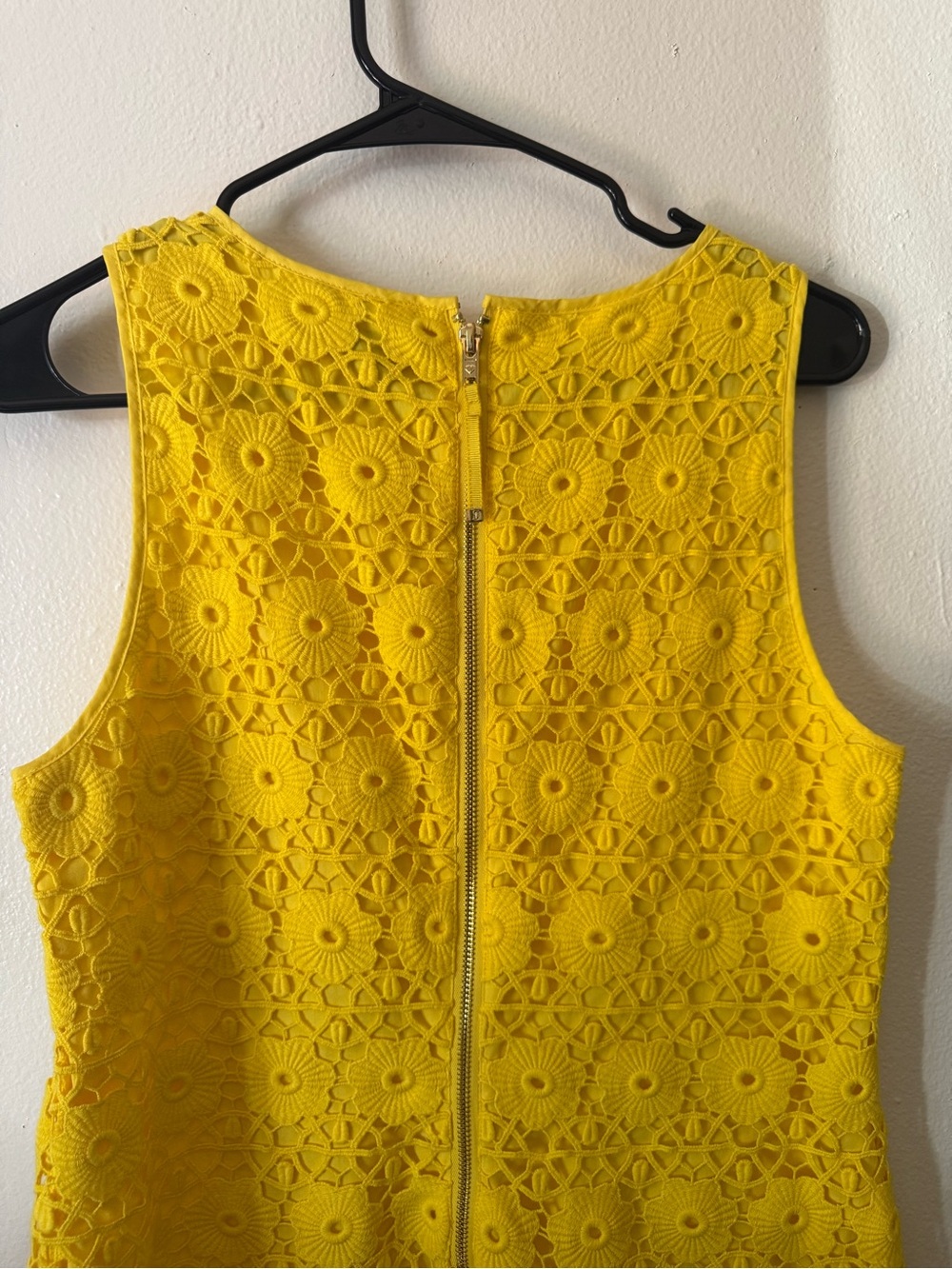 Juicy Couture Yellow Crochet Lace Sleeveless Shift Dress - Picture 5 of 7